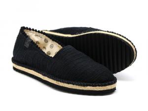 Perky Flame Black