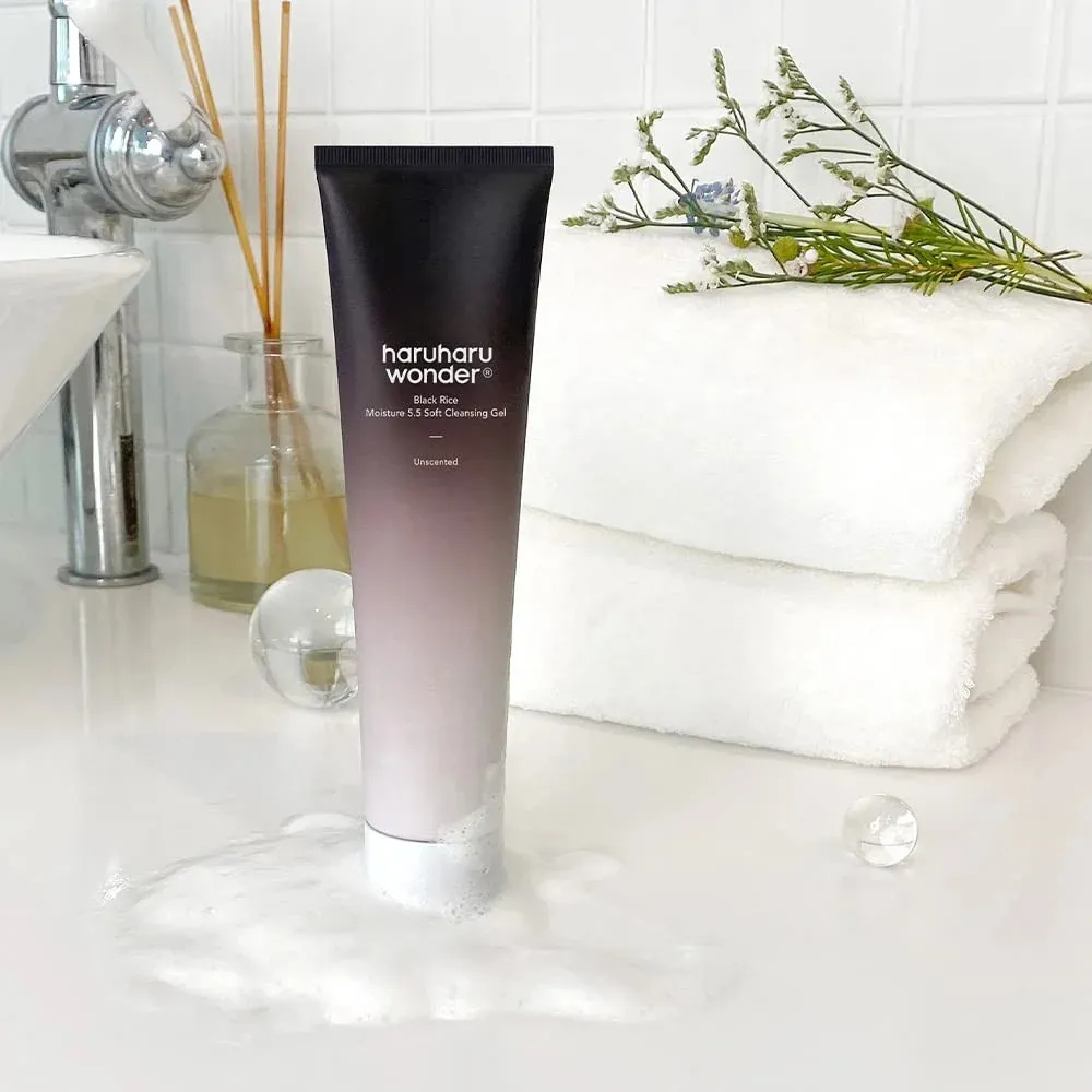 Wonder Black Rice Moisture 5.5 Soft Cleansing Gel jemný čistící pleťový gel s pH 5.5 100 ml