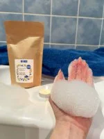 Kvitok Magická pěna do koupele Azurové pobřeží 60 g - krásně pění