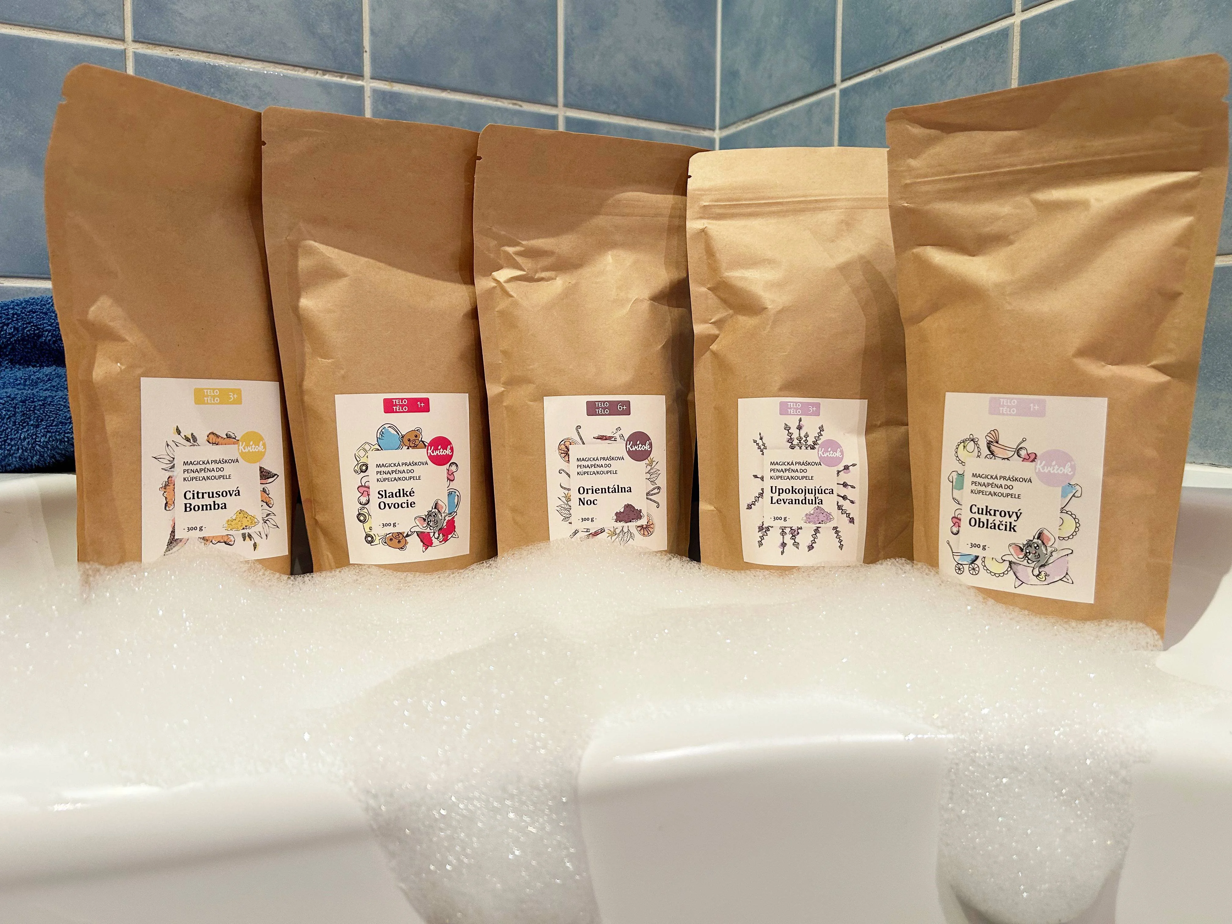 Kvitok Magická pěna do koupele Azurové pobřeží 60 g - krásně pění