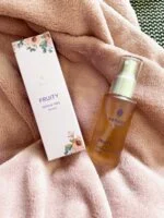 Kvitok Senses Vyživující tělový olej Fruity (50 ml) - s vůní malin, rybízu a vanilky