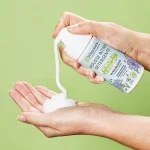 laSaponaria Intimní mycí pěna s chrpou & prebiotiky BIO (100 ml) - vhodné pro děti i období menopauzy