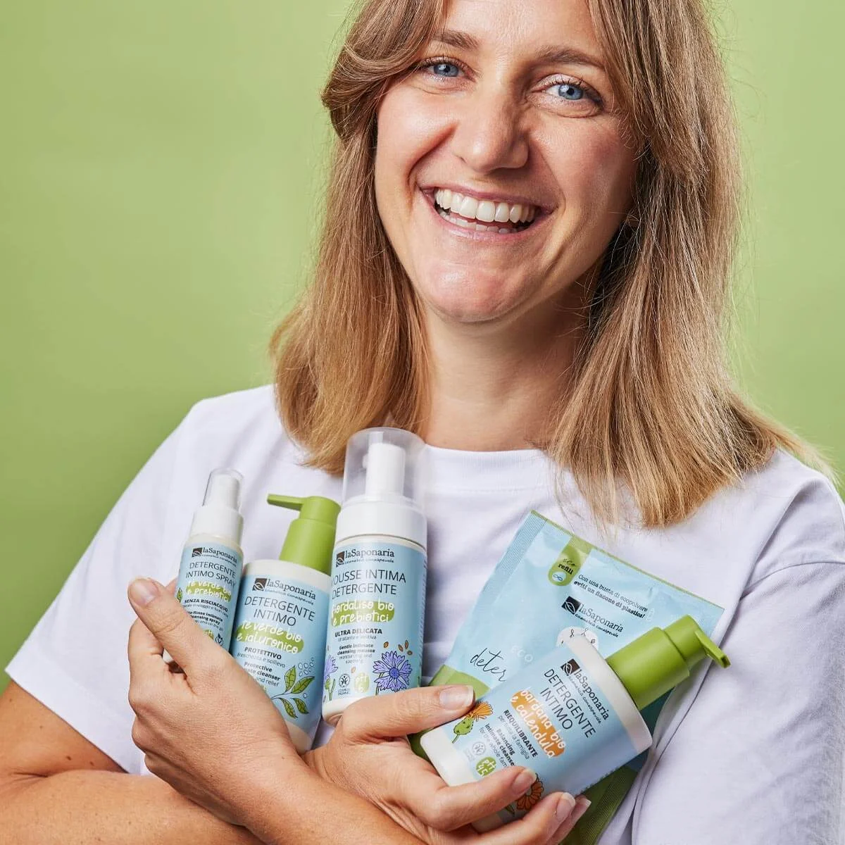 laSaponaria Intimní mycí pěna s chrpou & prebiotiky BIO (100 ml) - vhodné pro děti i období menopauzy