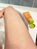 laSaponaria Tělový peeling s BIO ginkgo bilobou a vit. C 200 ml - pro hebkou a zářivou pokožku