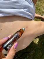Natasha Roll-on Esenciální olej Tea Tree BIO (10 ml) - malý pomocník na cesty