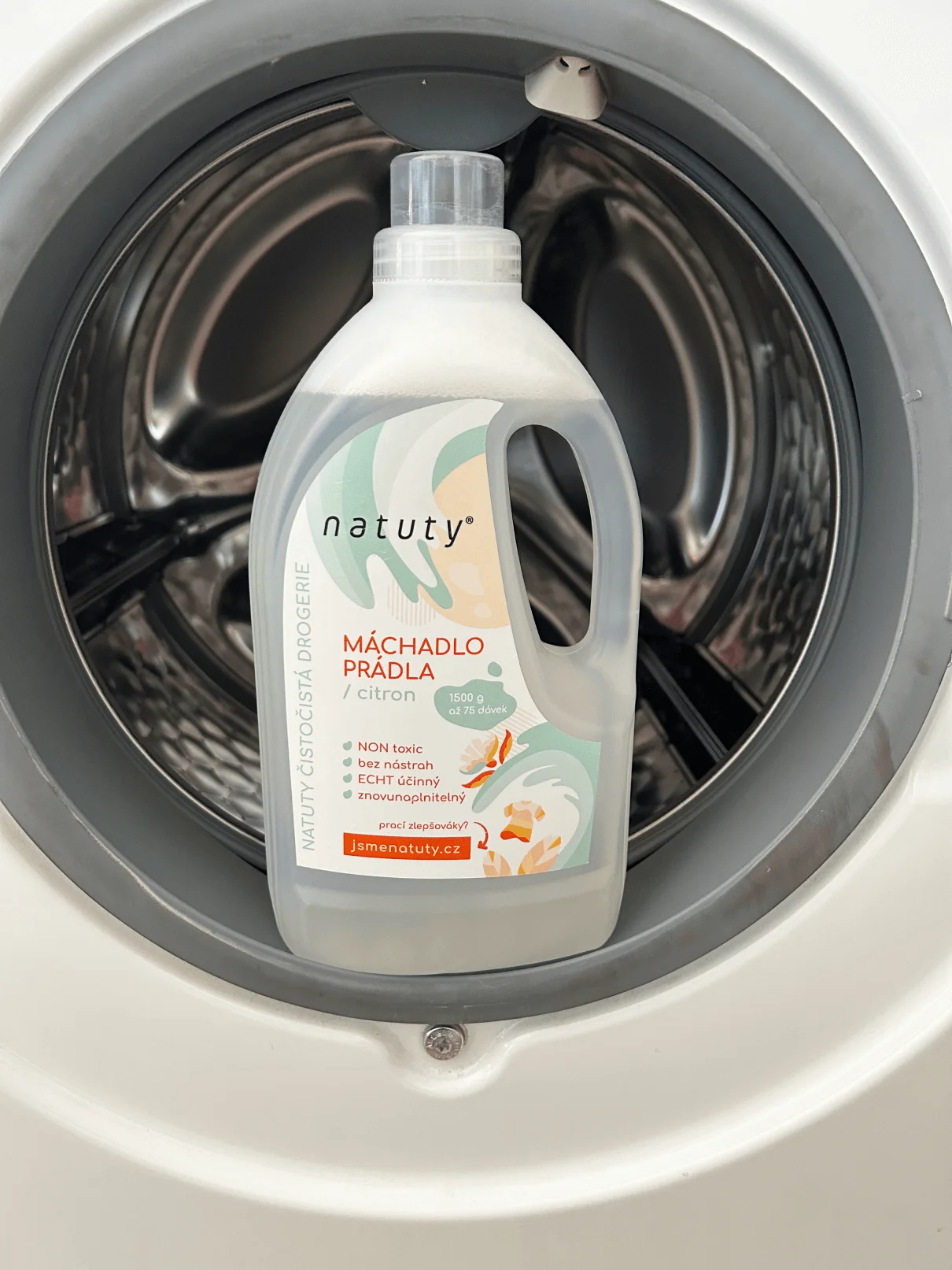 Natuty Máchadlo prádla s vůní citronu 1 l