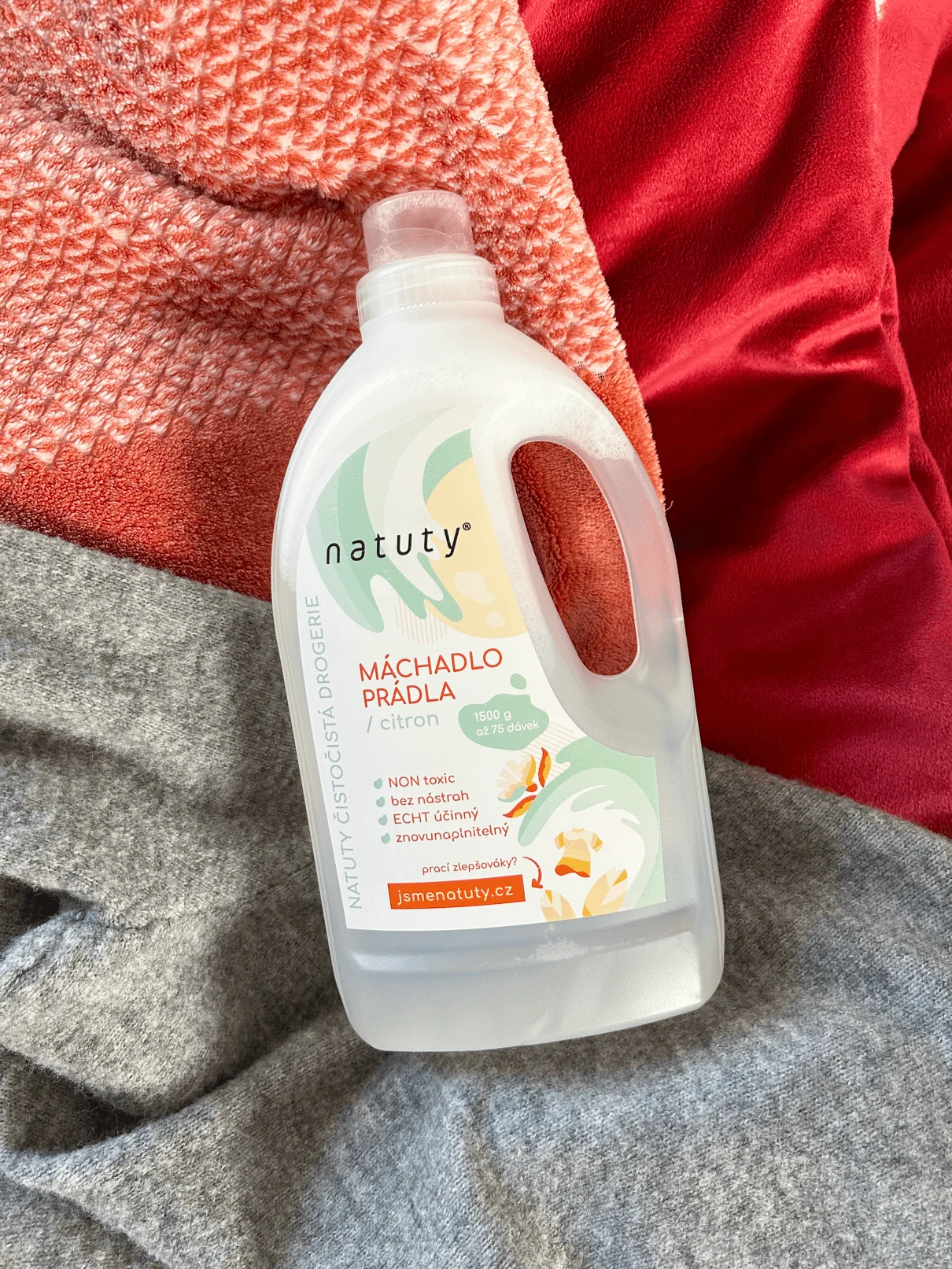 Natuty Máchadlo prádla s vůní citronu 1.5 l