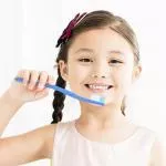Officina Naturae Dětská zubní pasta - jahoda BIO (75 ml) - bez fluoru