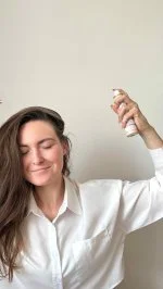SO’BiO étic Jemný suchý šampon ve spreji pro citlivou pokožku hlavy BIO (100 ml) - objem a čisté vlasy bez mytí