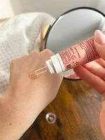 SO’BiO étic Sérum rozjasňující proti vráskám Lift'Grenade BIO (30 ml) - s granátovým jablkem