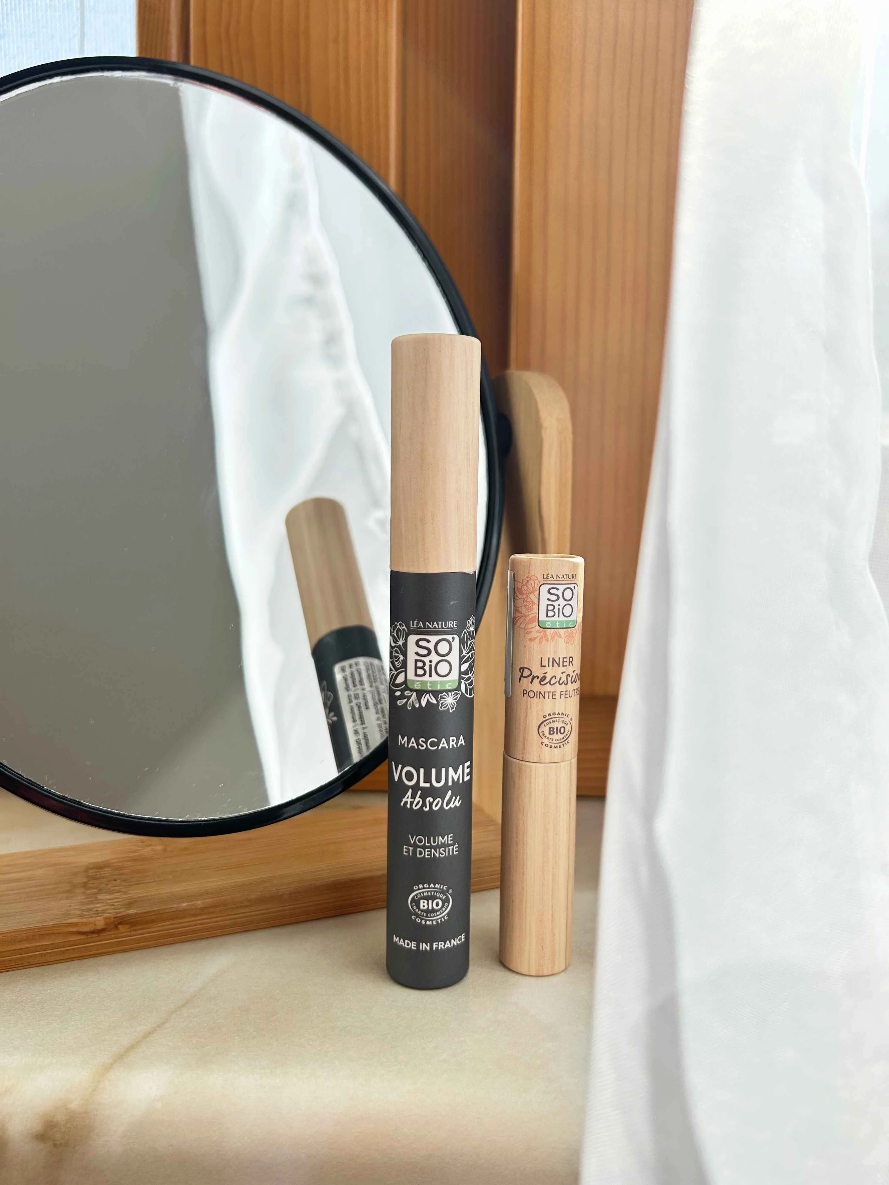 SO’BiO étic Tekuté oční linky BIO - 01 černá (3 ml) - zvýrazní vaše oči
