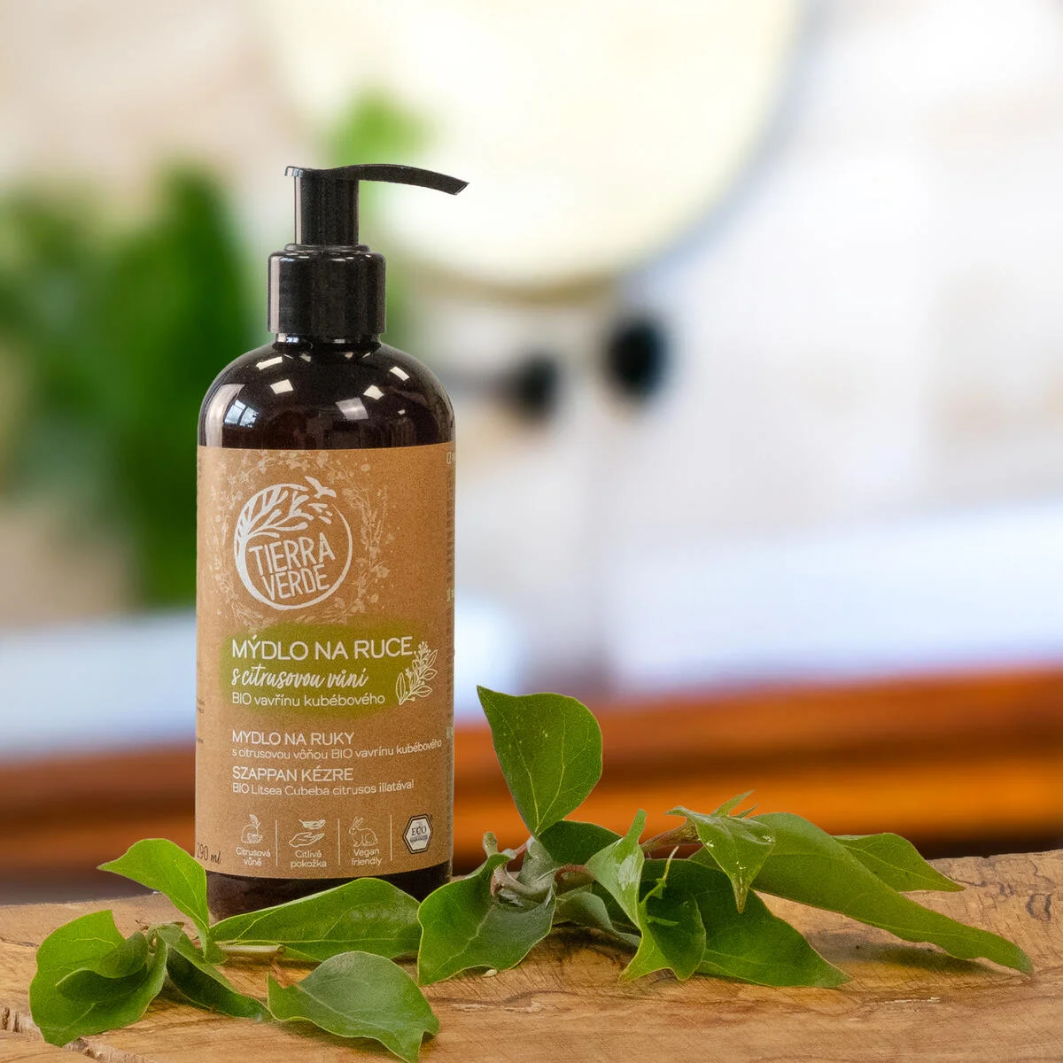 Tierra Verde Tekuté mýdlo na ruce - BIO Vavřín 100 ml - s českým bio jitrocelem
