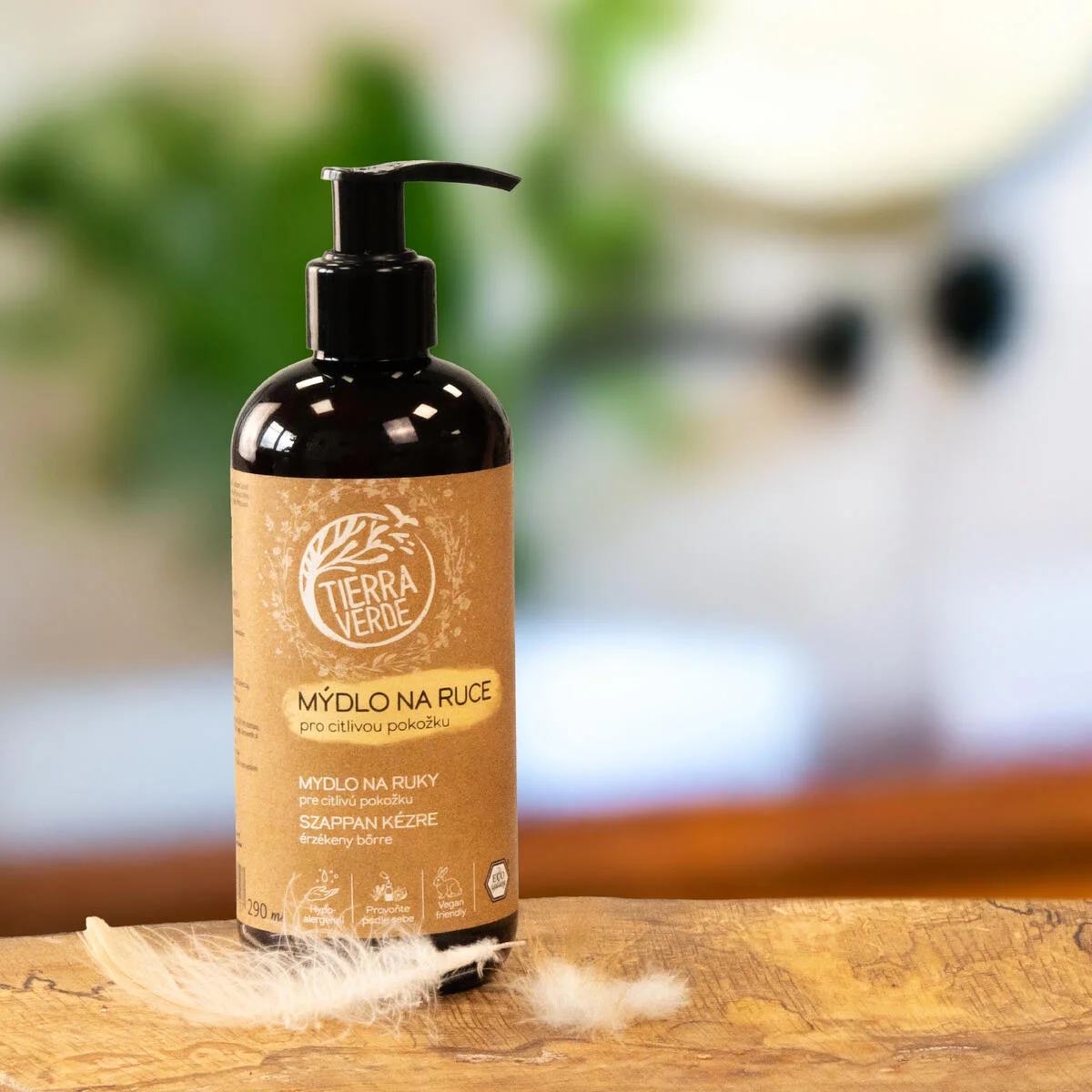 Tierra Verde Tekuté mýdlo na ruce - citlivá pokožka 290 ml - s českým bio jitrocelem