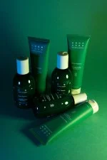 Uoga Uoga Šampon pro zvětšení objemu vlasů More Passion BIO (250 ml) - pro mastné a zplihlé vlasy