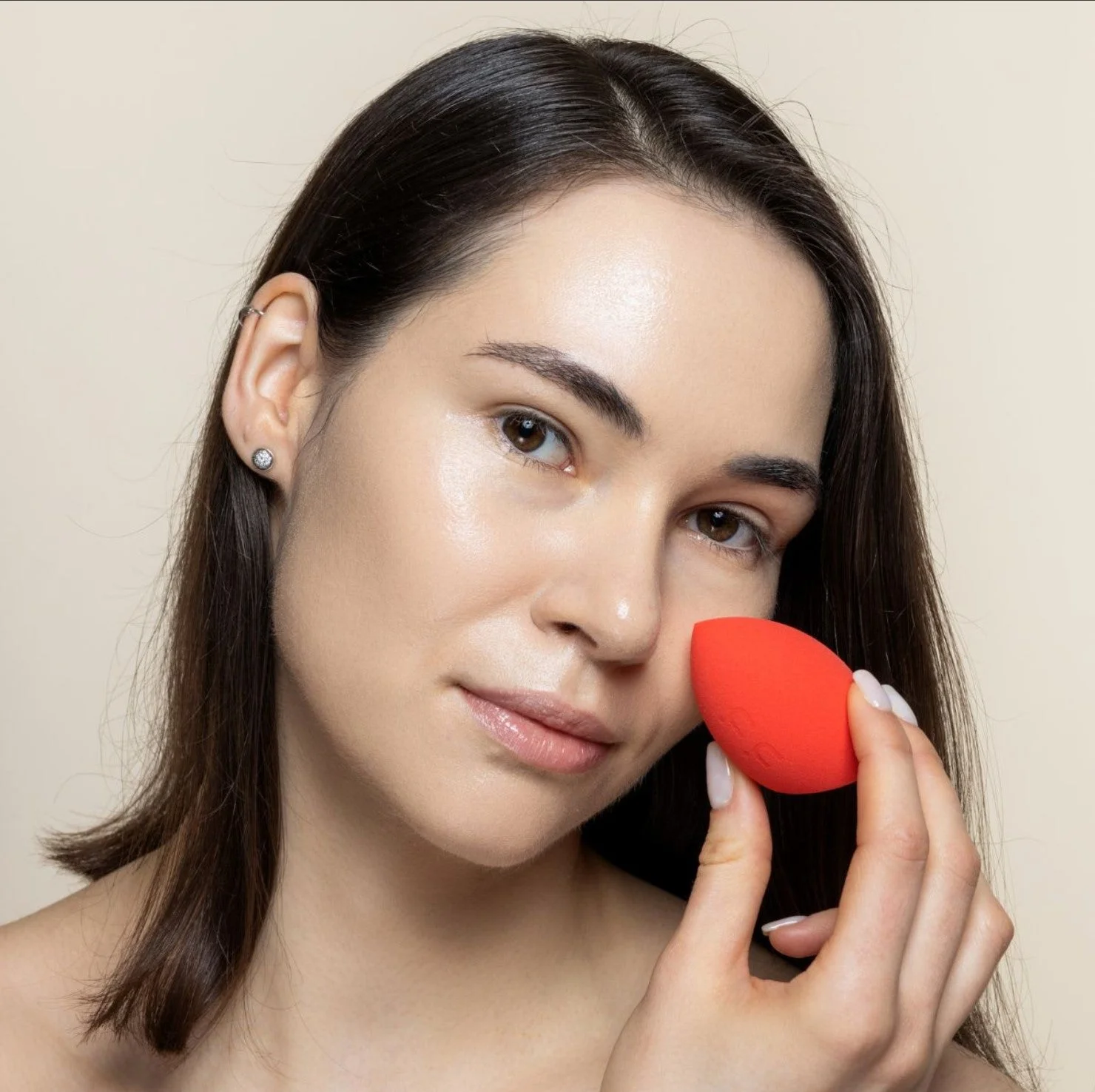 Uoga Uoga Houbička na make-up a BB krém - pro přirozený vzhled