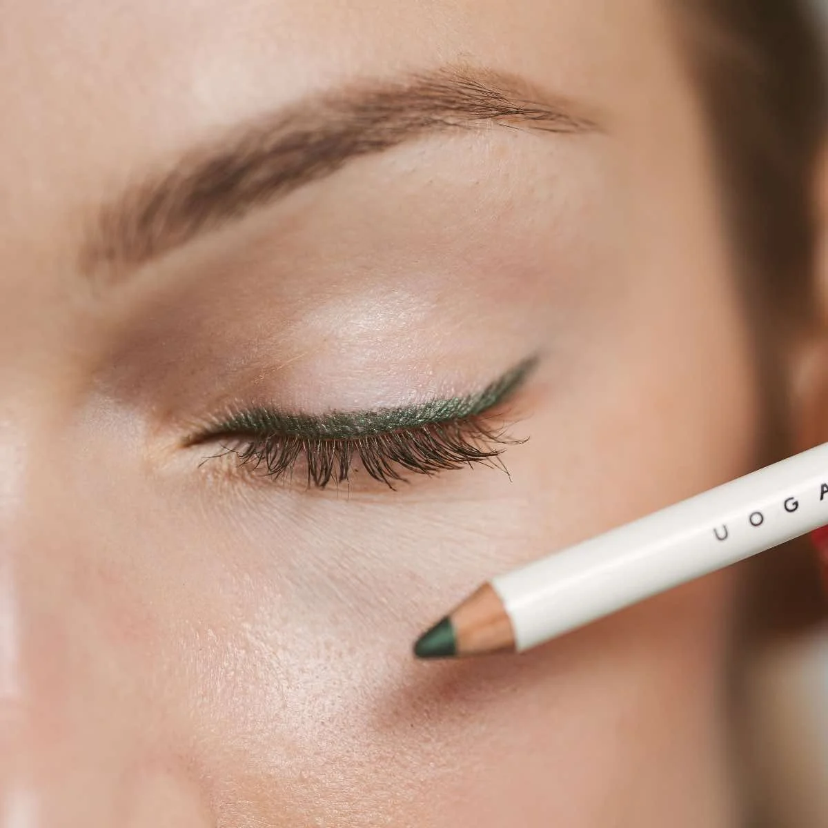 Uoga Uoga Měkká tužka na oči BIO 850 Blacker than Black - Černá - 4 odstíny pro každý look