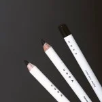 Uoga Uoga Měkká tužka na oči BIO 850 Blacker than Black - Černá - 4 odstíny pro každý look