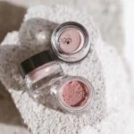 Uoga Uoga Minerální oční stíny sypké s jantarem (1 g) 713 Oh-Owl - 10 odstínů