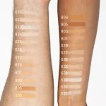 Uoga Uoga Minerání pudrový make-up s jantarem (10 g) 637 Amber Sand - lehký, přirozený, spf 15