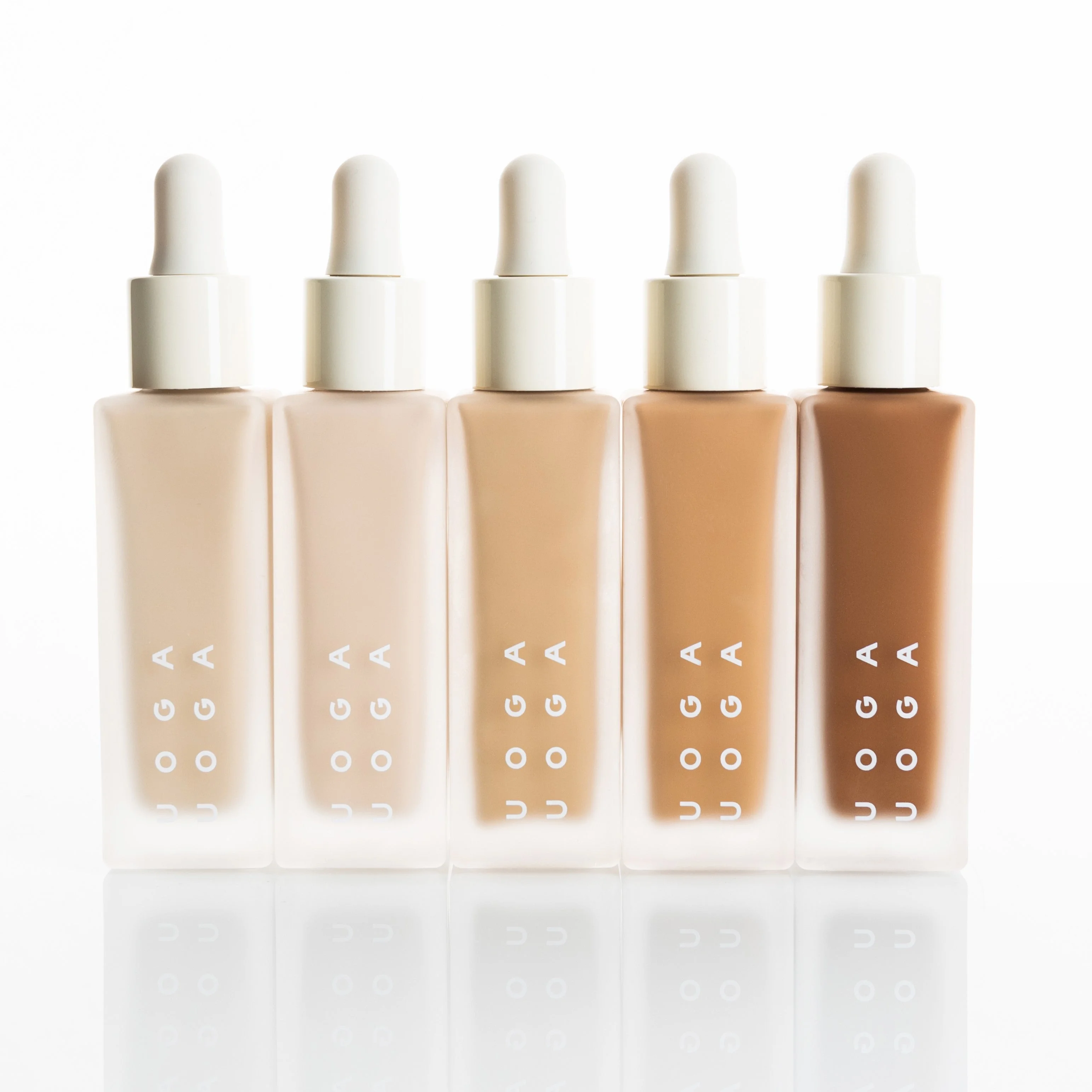 Uoga Uoga Tekutý minerální make-up a sérum SPF 20 BIO (30 ml) 684 Salty Air - hydratuje a chrání pleť