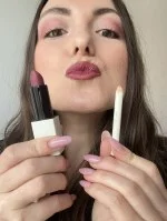 Uoga Uoga Vyživující rtěnka (4 g) 616 Wildberry - 6 odstínů na bázi minerálů