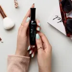 Paris Volume Glamour Push Up Waterproof Mascara (71 Black) 7 ml