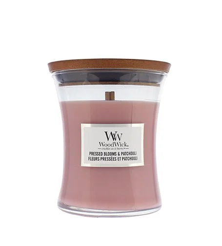 Pressed Blooms & Patchouli vonná svíčka s dřevěným knotem 275 g