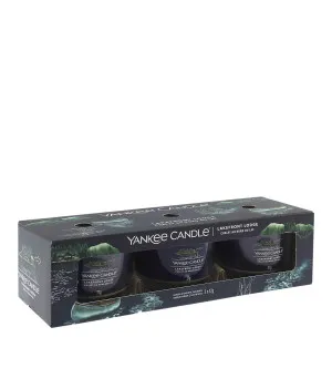 Yankee Candle Lakefront Lodge votivní svíčka ve skle 3 x 37 g
