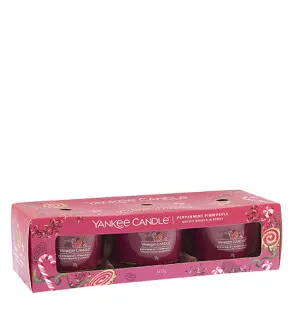 Yankee Candle Peppermint Pinwheels votivní svíčka ve skle 3 x 37 g