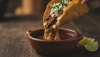 Birria tacos dobývají svět a víme proč