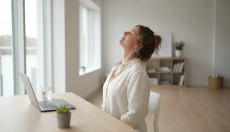 Účinná cvičení na zbavení se dvojité brady