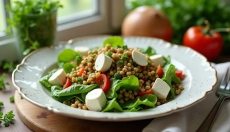 Objevte kouzlo medovo-hořčičné zálivky pro dokonalé saláty