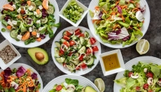 Inspirace na lehké zeleninové saláty k večeři